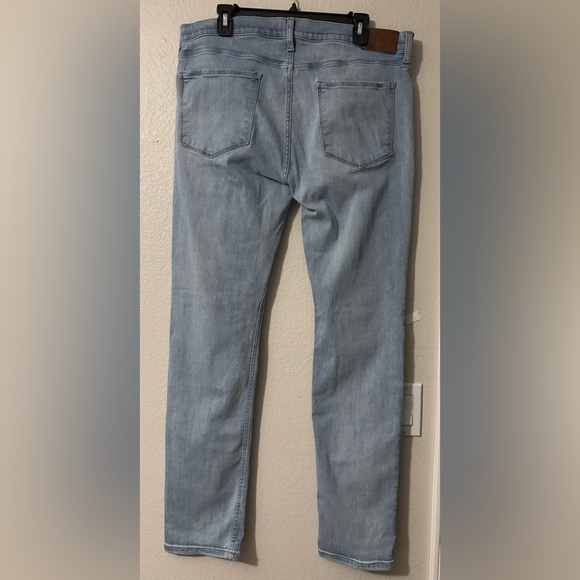 Men’s PAIGE Lennox Light Wash Denim Jeans Slim Leg, Minimal Distressing, Size 36 - Picture 4 of 16